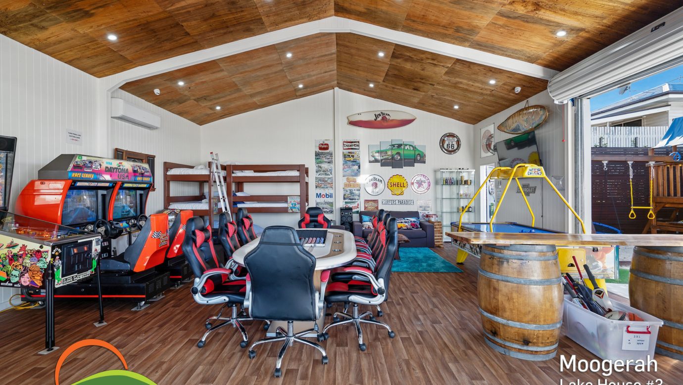 House 3 - Mancave and Club House