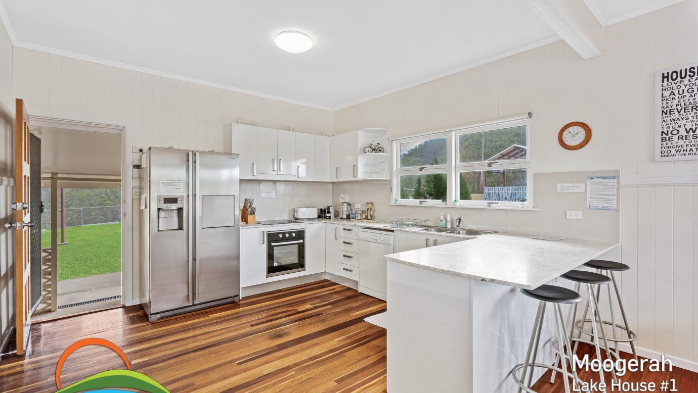 Lake House 1 - Full Kitchen