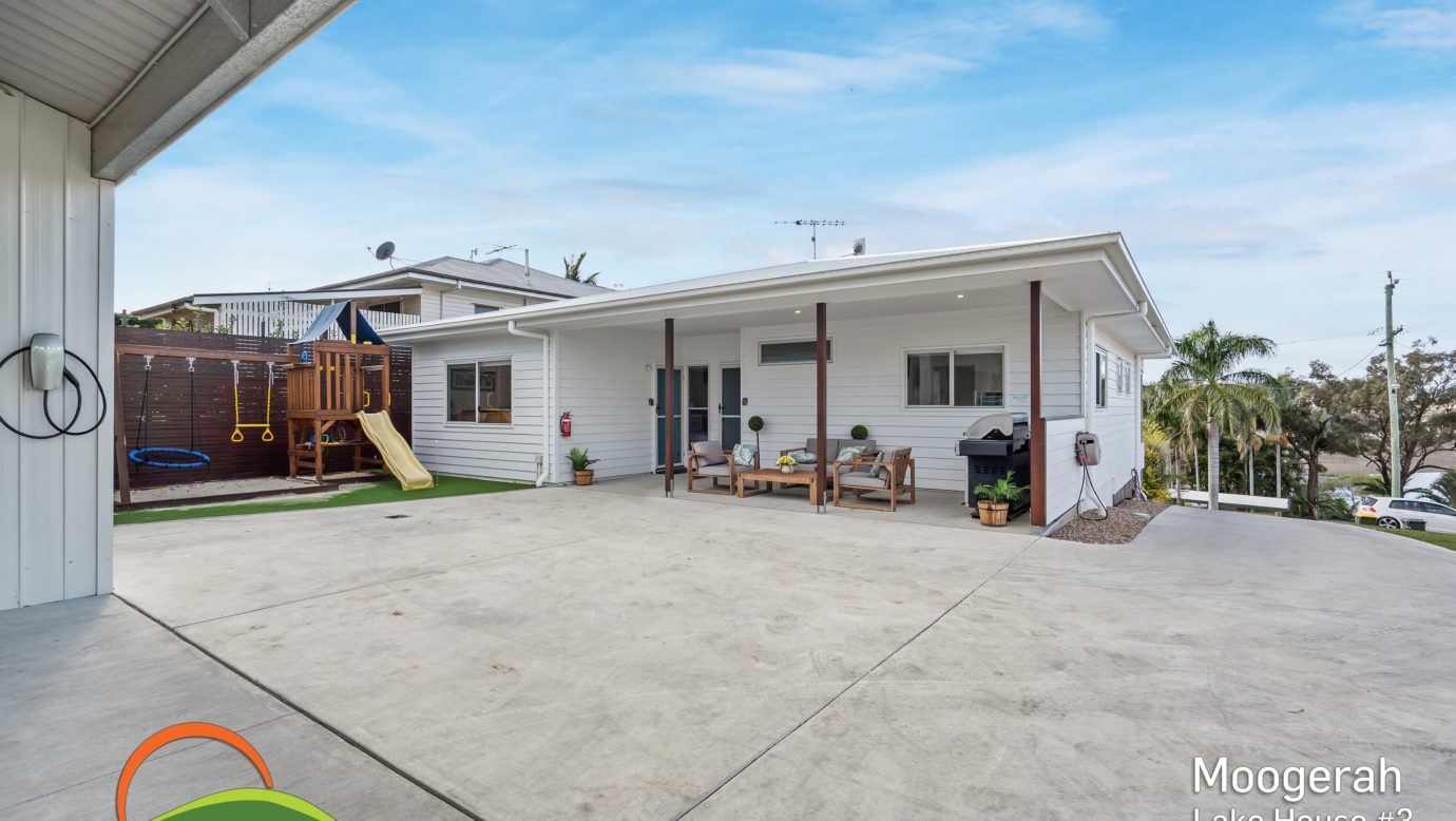 Lake House 3 - Backyard and  Play Ground