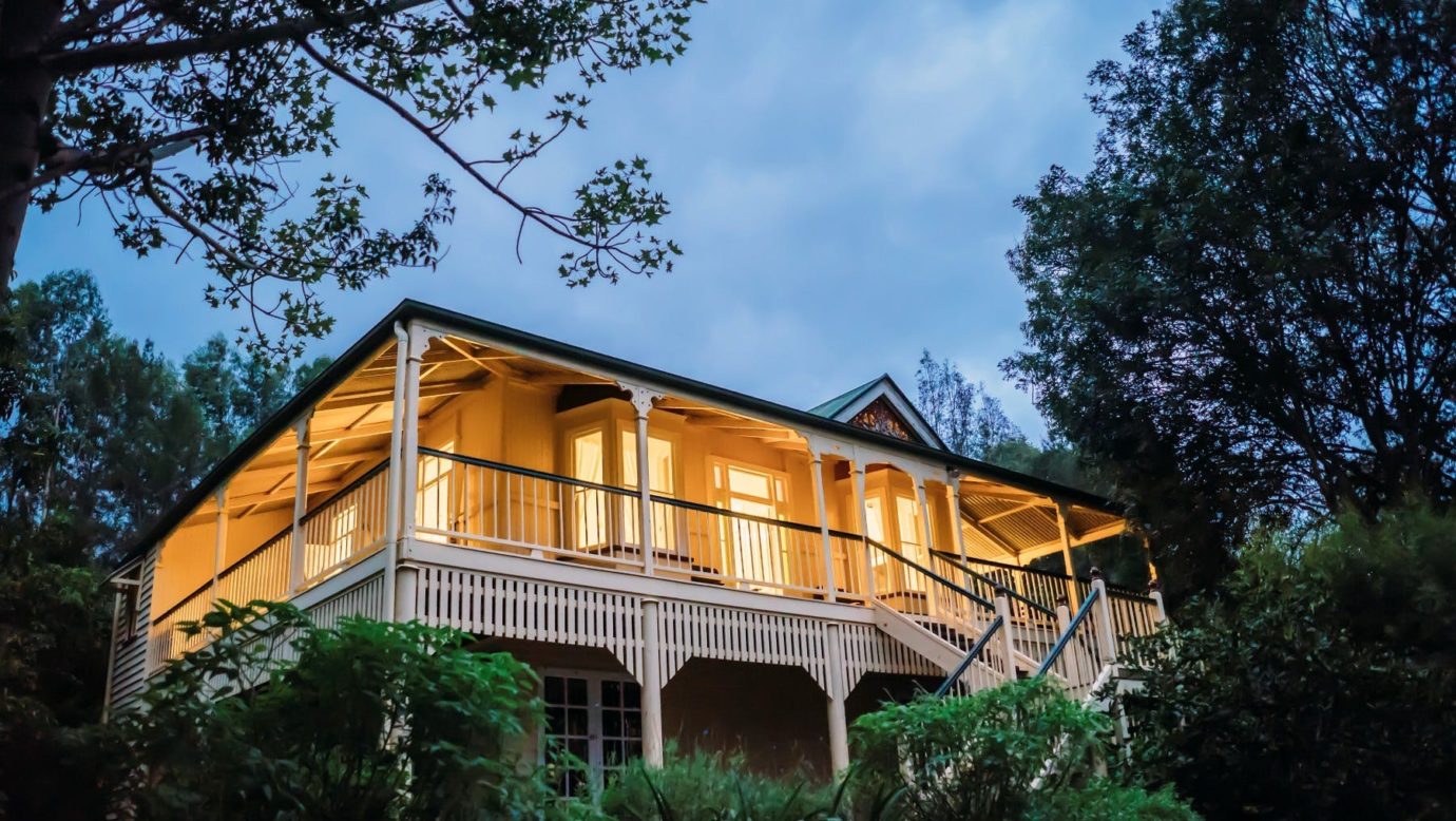 Boolamoola Homestead is a 3-bedroom genuine queenslander-style house with a function room underneath