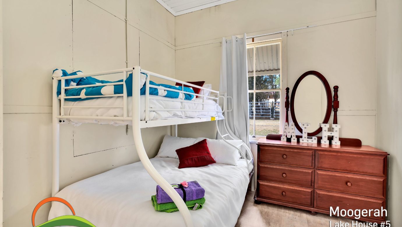 Lake House 6 - Kids Bedroom