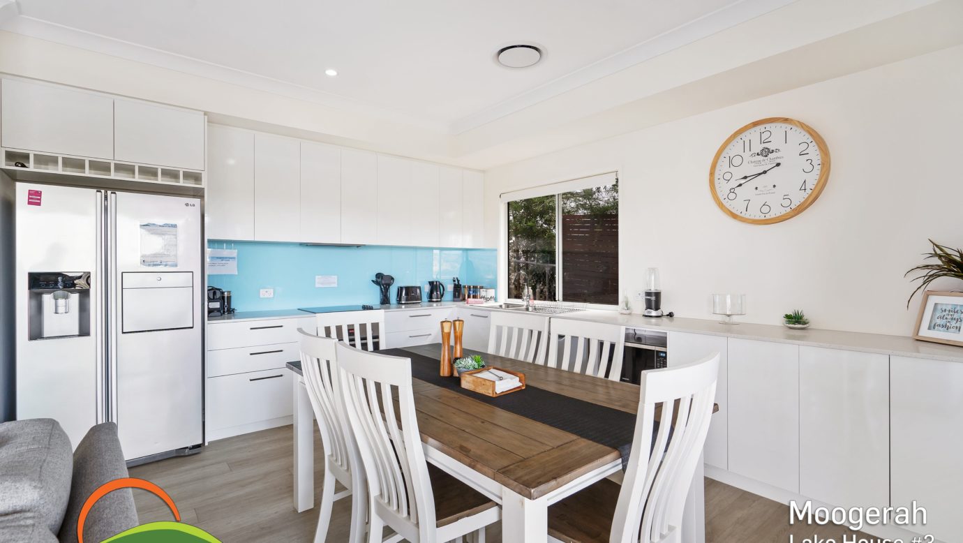 Lake House 3 - Kitchen