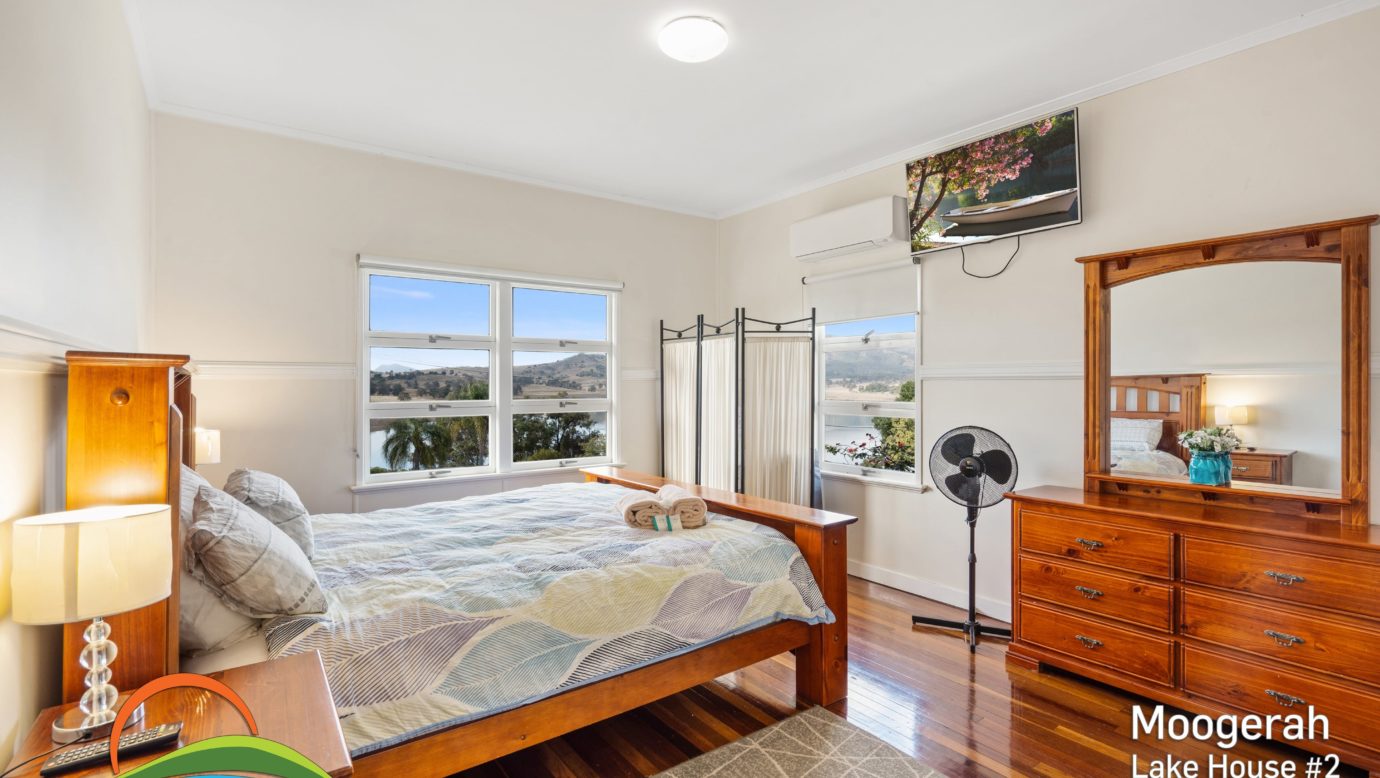 Lake House 2 - Bedroom