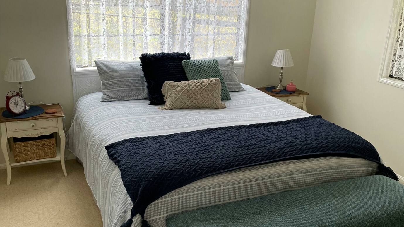 King Size Bed with lux. linen