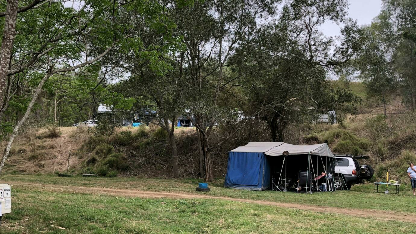 Opposite lock place site