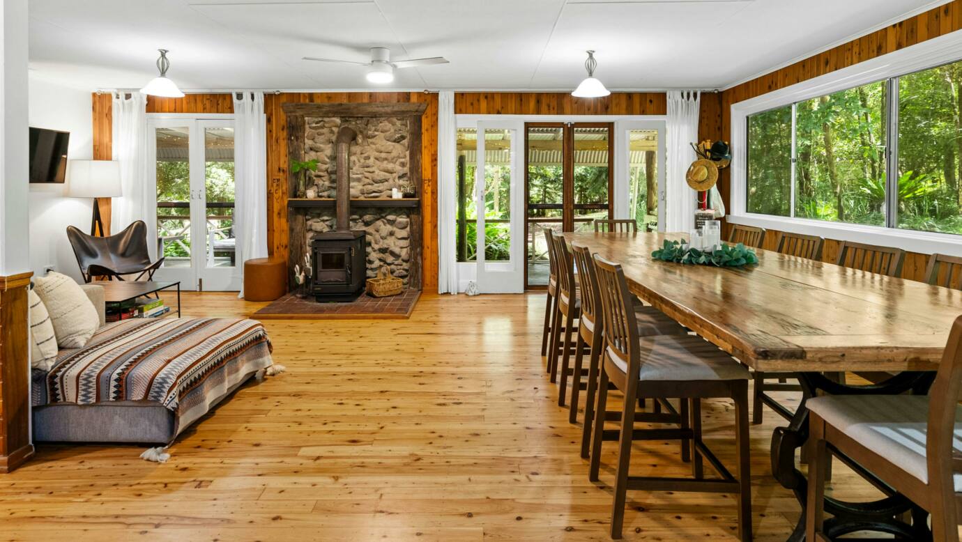 Creekside Rainforest Retreat