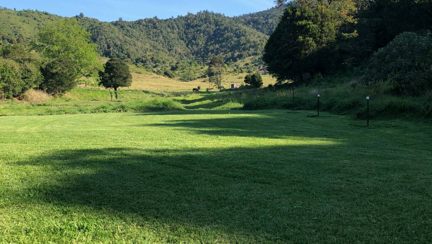 Green, cool and grassed-campsite at "The Reserve"